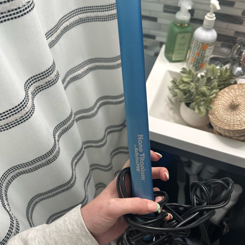 Titanium Hair Straightener - Blue
